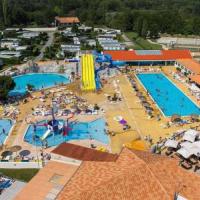 Tour Opérateur et particuliers sur camping Les Charmettes - Funpass non inclus