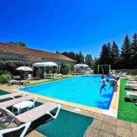 Camping Du Chateau De Leychoisier
