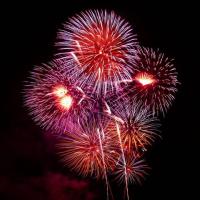 FEUX D’ARTIFICE ET BAL