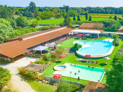 Camping Les Lacs de Courtes