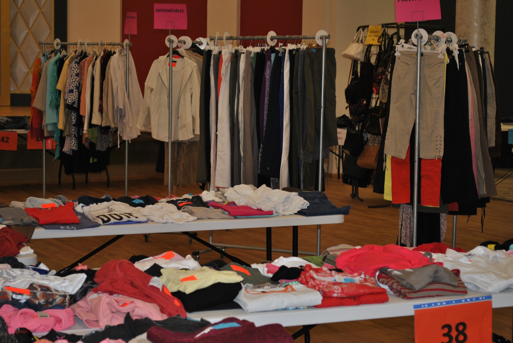bourse aux vêtements adultes et ados toutes saisons