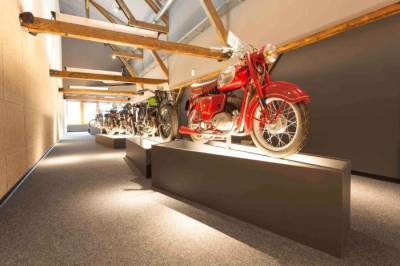 Venez vivre l'histoire de la moto !