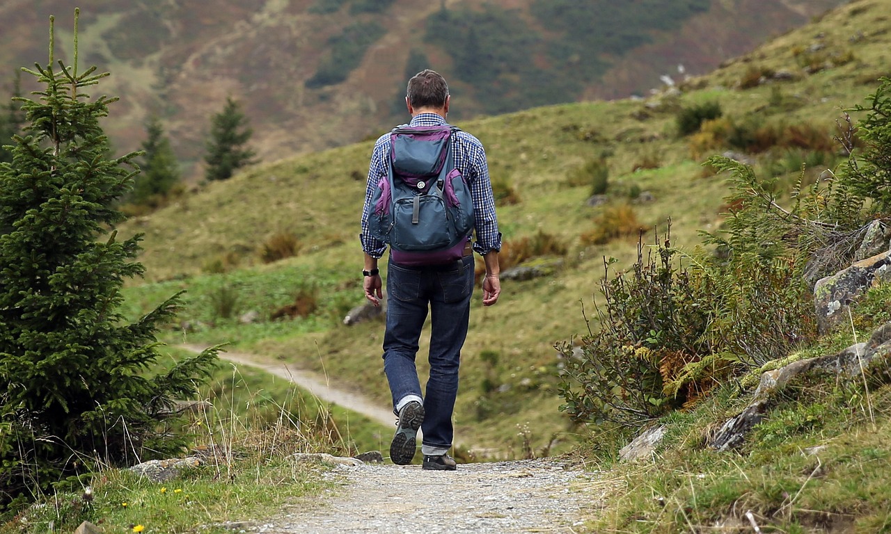 La marche de l'Enclave des Papes
