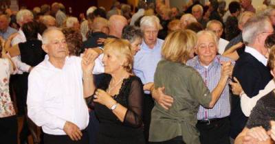 Les Dimanches Thés Dansants Guinguette À L’Extra