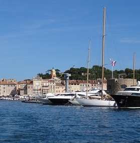 MARCHÉ DE SAINT-TROPEZ  samedi matin