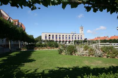 MARCHÉ OUTREAU