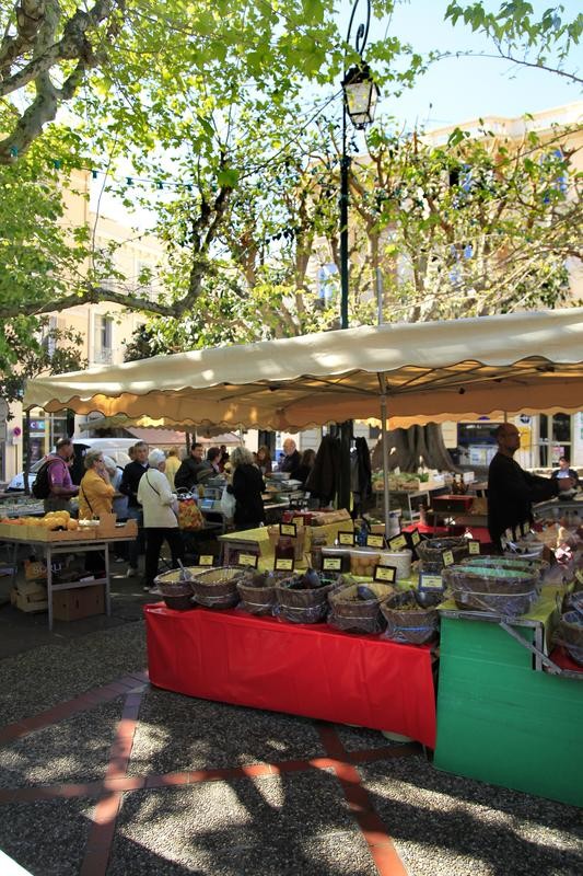 Marché provençal Samedi